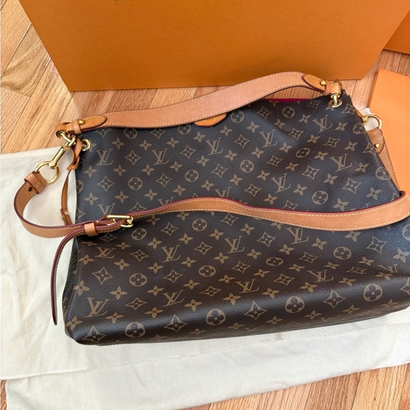 Louis Vuitton Graceful MM Shoulder Bag Monogram Canvas - Picture 13 of 14